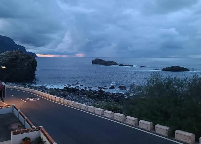 Cosy Twin Beds El Galeon